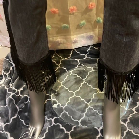 Nasty Gal Fringe Cropped High Waisted Jeans - Picture 7 of 13